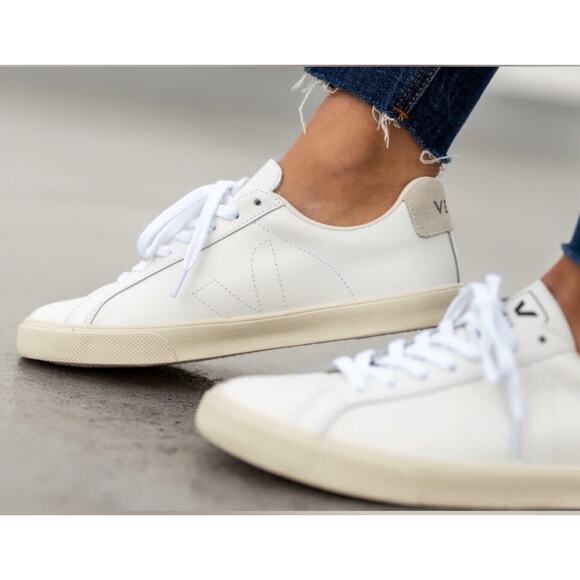 Veja Shoes - Veja Esplar Sneaker Leather V Logo Lace-Up Low Top Athletic Shoes, White